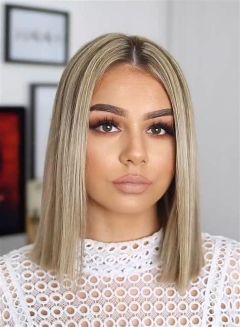Idée Maquillage 2018 2019 brown nude Cute Hairstyles For Medium