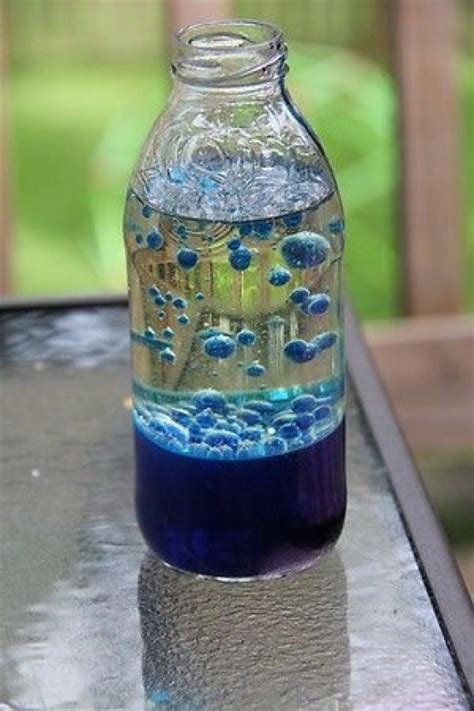 After building our first bubble bottle my son announced that he wanted to try it with tonic water instead of plain water to see if we could make a glow lava lamp. 14 DIY Homemade Lava Lamp Ideas - DIY Craft Ideas & Gardening