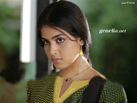 Gashti Hd Pics Of Malayalam Actress Geneliadsouza