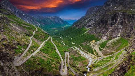 The Serpentine Roads Norway