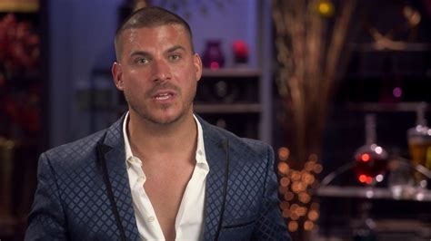 jax taylor s life flashes before his eyes when he nearly drowns on ‘vanderpump rules watch