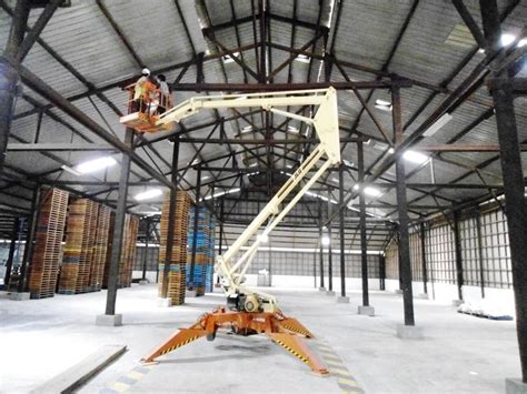 The world of the food warehouse is exploding with new technological advancements to ensure product safety and reliability, while reducing spoilage and improving accuracy. Warehouse Rehabilitation / Project and construction ...