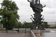 Three years in Moscow: Peter the Great statue
