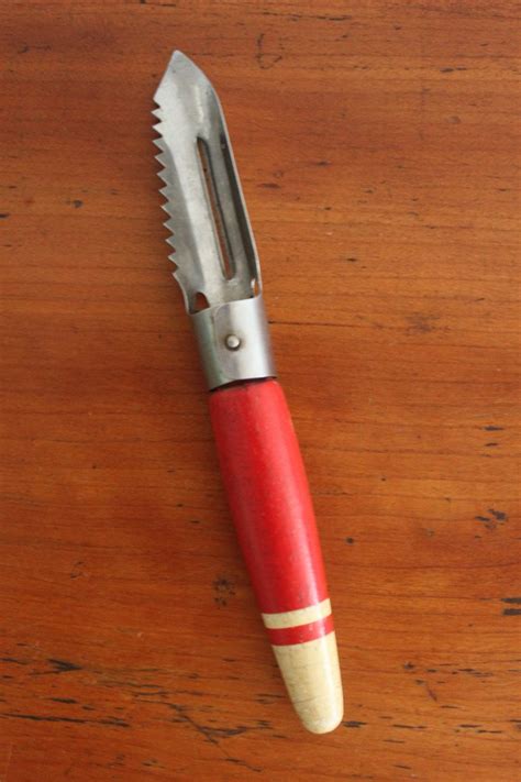 Vintage Vegetable Peeler And Apple Corer Red And Cream Etsy