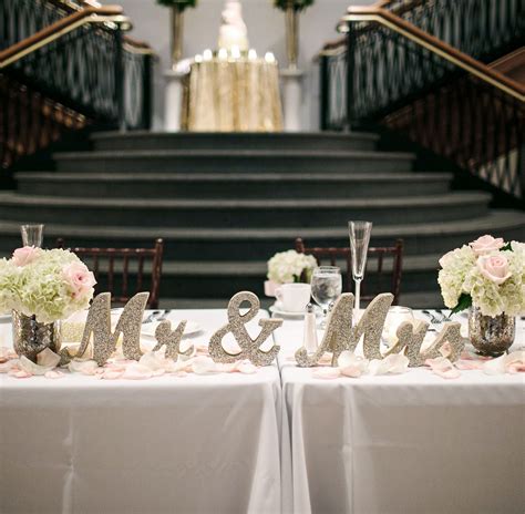 Classy Sweetheart Table Ideas For The Bride And Groom Mr And Mrs 2016