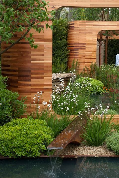 Everyone wants to be surround of comfortable and cozy space, which reflects our essence. 53 Cool Backyard Pond Design Ideas | DigsDigs