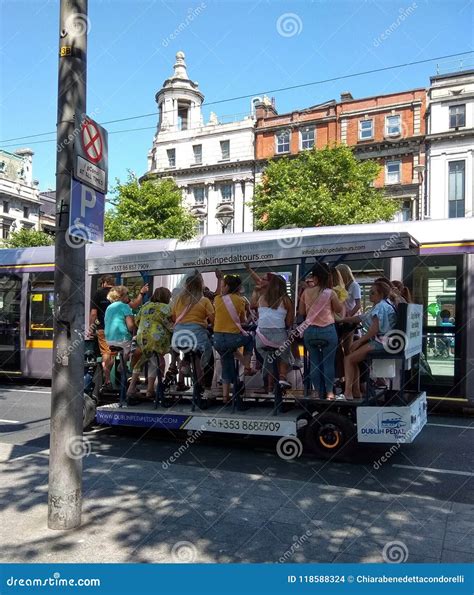 Dublin Pedal Tours Editorial Stock Image Image Of Stag 118588324