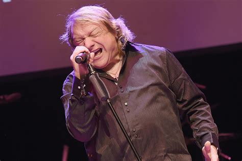 Lou Gramm Bows Out Of Foreigner Tour Due To Illness