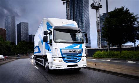Daf Launches Zero Emissions Lf Electric 19 Tonner Truck The Heavyquip