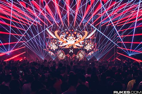 10 Iconic Stage Productions In The History Of Dance Music Oz Edm