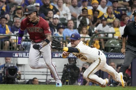 Photos D Backs Win Celebrate Wild Card Sweep Of Brewers