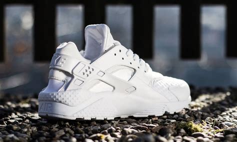 Nike Air Huarache 全新 White Pure Platinum 配色设计 Nowre现客