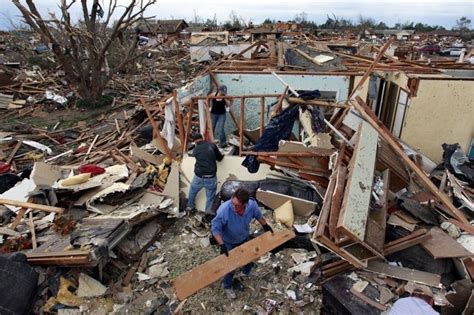 Aftermath Of Moore Okla Tornado News