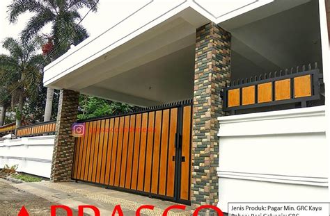 Anda juga tidak diharapkan membangunnya terlalu rendah atau terlalu terbuka. 8 Desain Pagar Minimalis Rumah Kekinian, nomor 7 mungkin ...