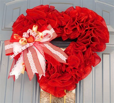 Red Heart Shaped Spiral Ribbon Valentine Wreath Front Door | Etsy | Valentine wreath, Valentine ...