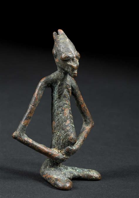 A fine and rare Djenne bronze figurine | Bronze figurine, Figurines, Bronze
