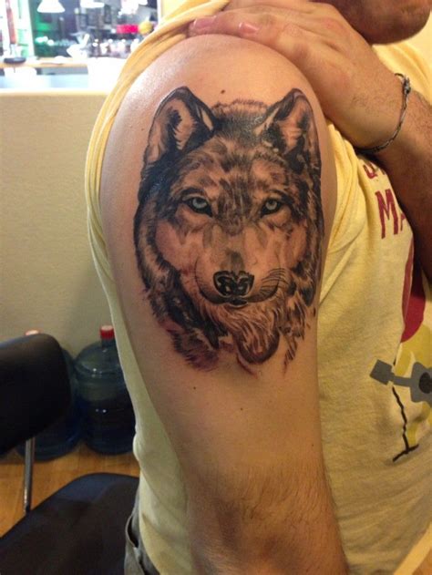 Wolf Tattoo Shoulder Wolf Tattoo Design Wolf Tattoos Men Animal Tattoos