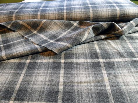 Pendleton Grey Plaid Wool Flannel Fabric 58 Wide 1