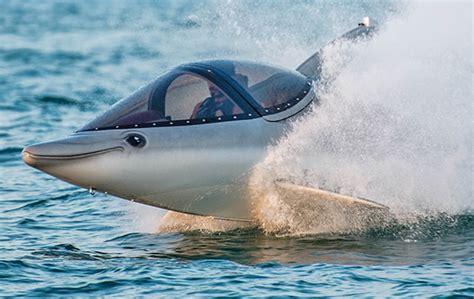 Seabreacher Ride Dolphin Like Breakthrough Submarine Watercraft