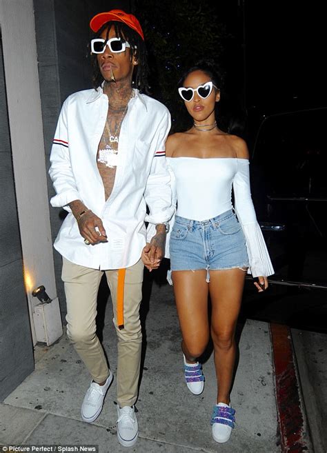 Wiz Khalifa Holds Hands With New Girlfriend Izabela Guedes Daily Mail