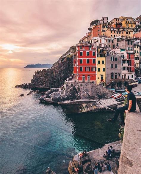 Pin By Follow Bastiaan On Cinque Terre Italy Travel Life Earth City