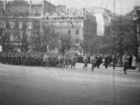 Défilé Du 11 Novembre 1944 à Paris Ina
