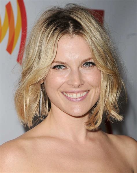 21 Most Flattering Hairstyles For Oval Faces