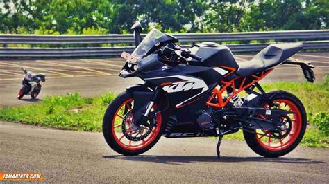 Ktm Rc200 Review First Ride Report Iamabiker Everything Motorcycle