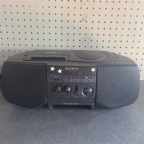 Vintage Sony Cd Radio Cassette Corder Portable Boombox Cfd V Tested