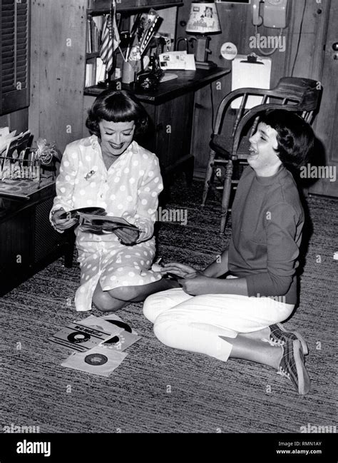 Bette Davis With Daughter Margot Merrill At Home In Bel Air California 1964 File Reference