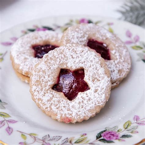 Traditional Linzer Cookies With Cranberry Jam Sugar Geek Show