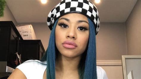 Hennessy Carolina Cardi Bs Sister 5 Fast Facts