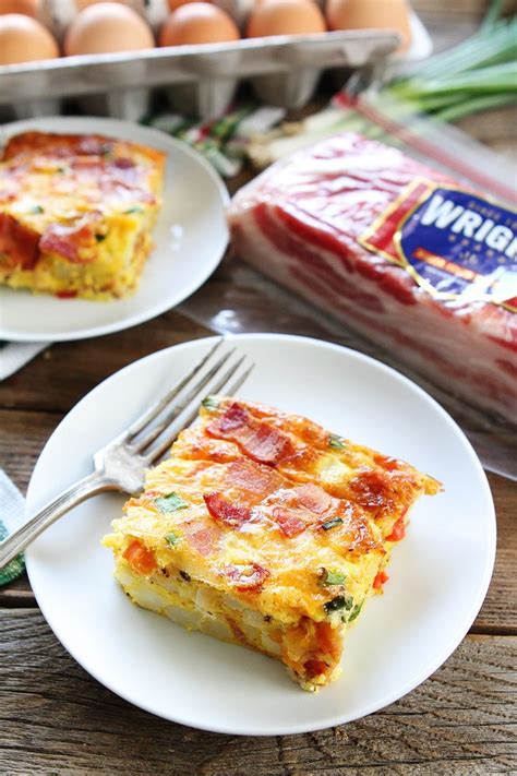 Cover bottom evenly with potatoes. This Bacon, Potato And Egg Casserole Will Be Your Family's New Favorite Breakfast Dish ...