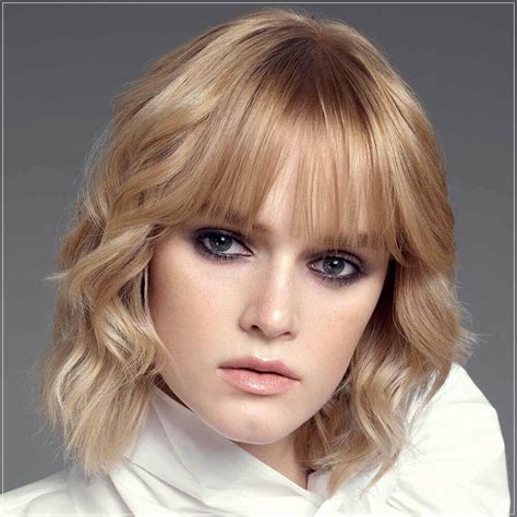 Therefore, it is important to keep abreast of latest hairstyle trends 2021 from the world. Best Medium Short Haircuts 2021 - 14+ | Hairstyles | Haircuts