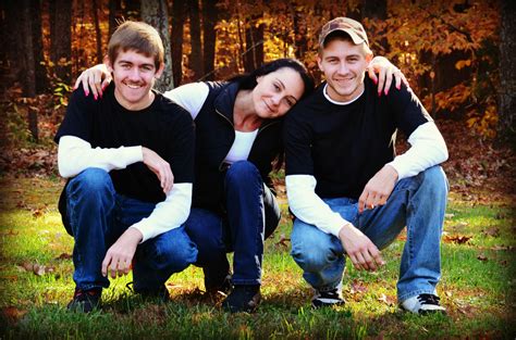 mom and sons Family Portrait Poses, Family Picture Poses, Fall Family