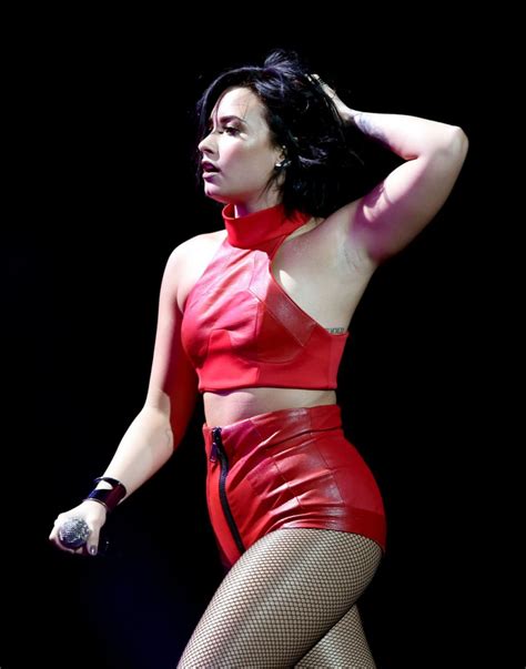 Demi lovato performed on december 19th at jingle ball in tampa, florida and this is the footage that i got on my iphone. Demi Lovato Performs at Jingle Ball 2015 in Dallas ...
