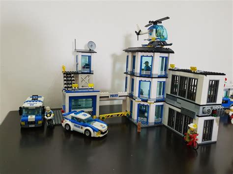 Lego City Original Police Station 60141 Lego