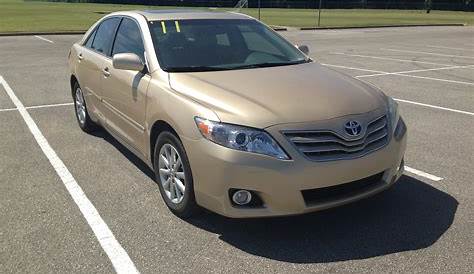 Toyota Camry Gold - amazing photo gallery, some information and
