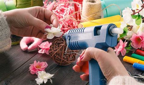 The 12 Best Glue Gun For Crafts Reviews Updated