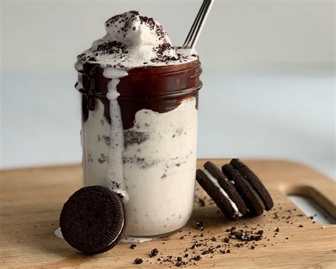 Oreo Milkshake Recipe Delightful Thick Smoothie For Oreo Lovers