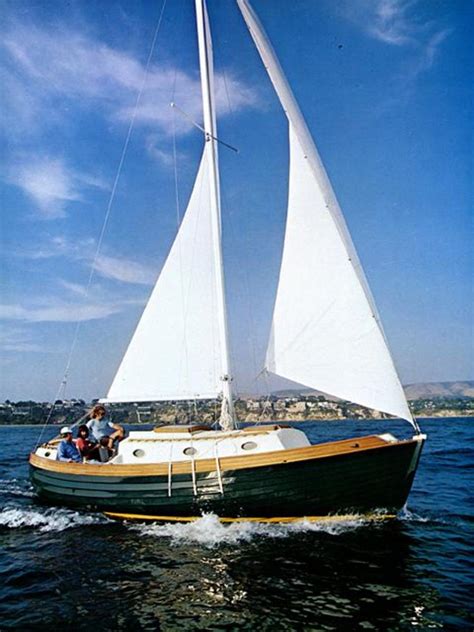 Norsea 27 Sailboat A Small Cruising Sailboat To Take You Anywhere