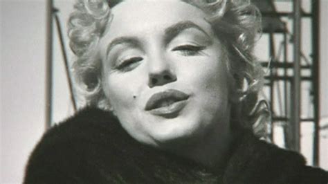 Marilyn Monroe Had Plastic Surgery X Rays Reveal Bbc News