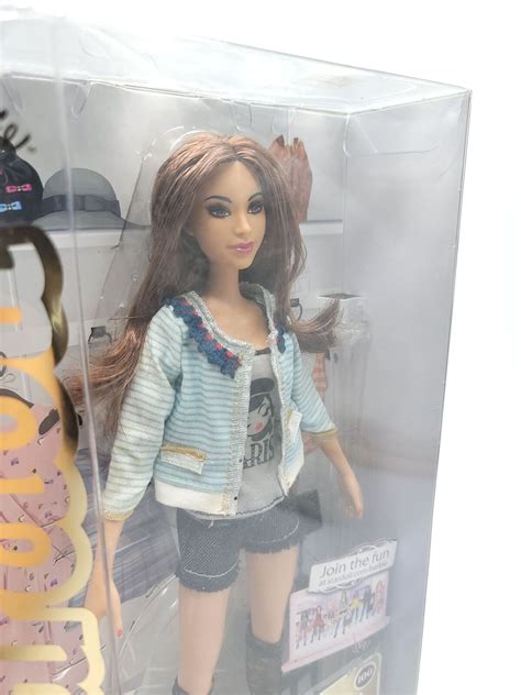 Mattel Barbie Stardoll W Fallen Angel Real Eyelash Doll Read