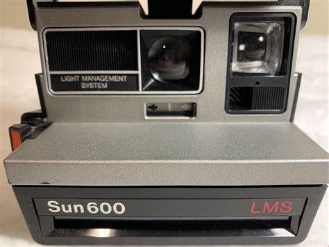 Sun 660 Polaroid Auto Focus Vintage Instant 600 Land Camera W Strap