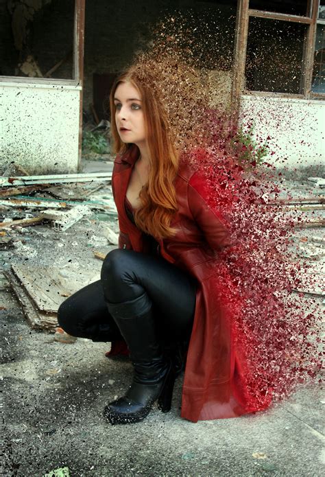 Wanda Maximoffscarlet Witch Avengers Infinity War Cosplay Scarlet