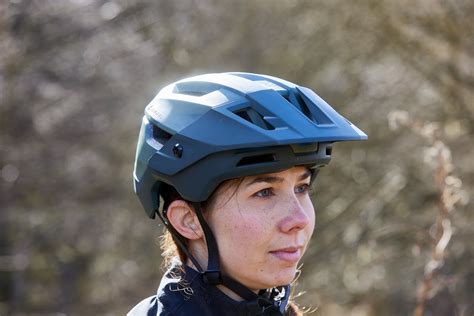 Bluegrass Rogue Core Mips Helmet Review Mountain Biking Helmets Helmets