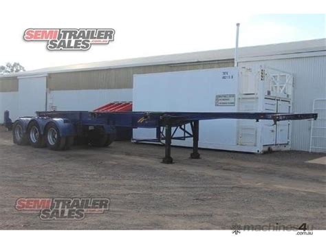 Buy Used Vawdrey Vawdrey Semi Ft Retractable Skel Trailer Skel