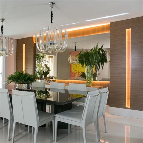 Sala De Jantar Com Painel De Madeira Espelhado E Iluminado Home Design