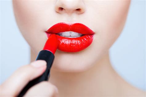 Here S The Interesting History Of Why Women Wear Lipstick Helloflo