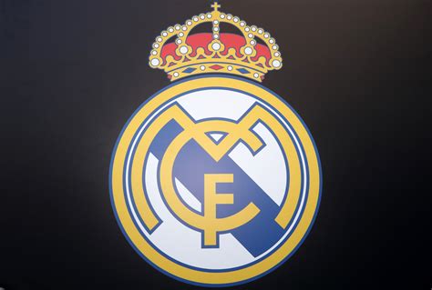 From time to time, we release wallpapers for our fans and followers. Real Madrid's 2019/2020 home and away kits have been leaked